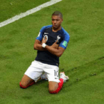 pemain-dengan-selebrasi-paling-lucu-di-lapangan