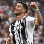 target-mengejutkan-barca-musim-ini-dusan-vlahovic