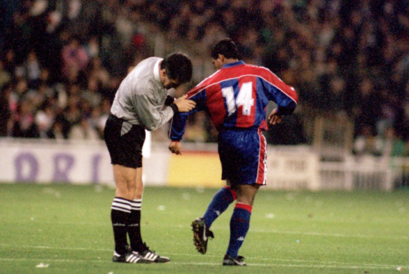 peraturan-seragam-dan-perlengkapan-resmi-sepak-bola