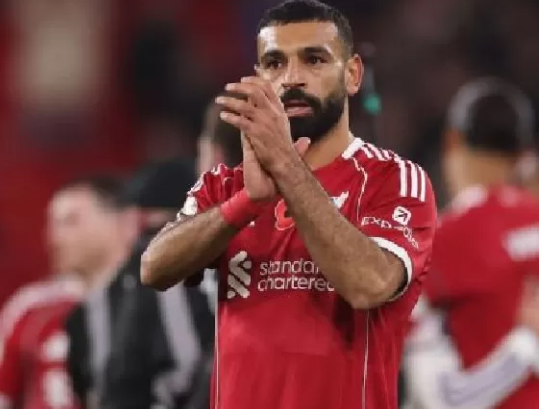 salah-cetak-gol-bersejarah-lawan-aston-villa