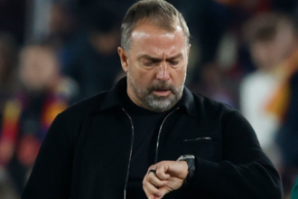 hansi-flick-menunda-kontrak-baru-di-barcelona