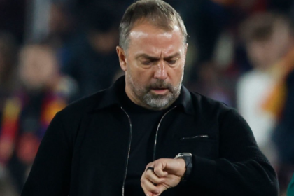 hansi-flick-menunda-kontrak-baru-di-barcelona