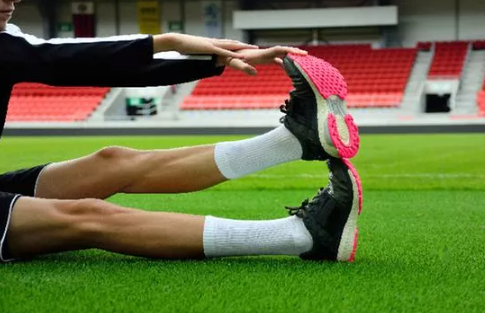 latihan-fisik-sepak-bola-untuk-kekuatan-otot-kaki