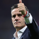 john-herdman-akan-temukan-gelandang-yang-hebat