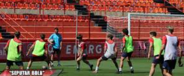 Analisis Pertandingan Sepakbola Strategi Pelatih Modern