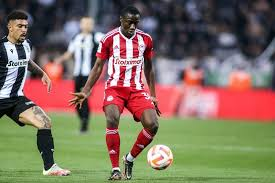 Peran Nutrisi Dalam Menunjang Performa Atlet Sepakbola Profesional